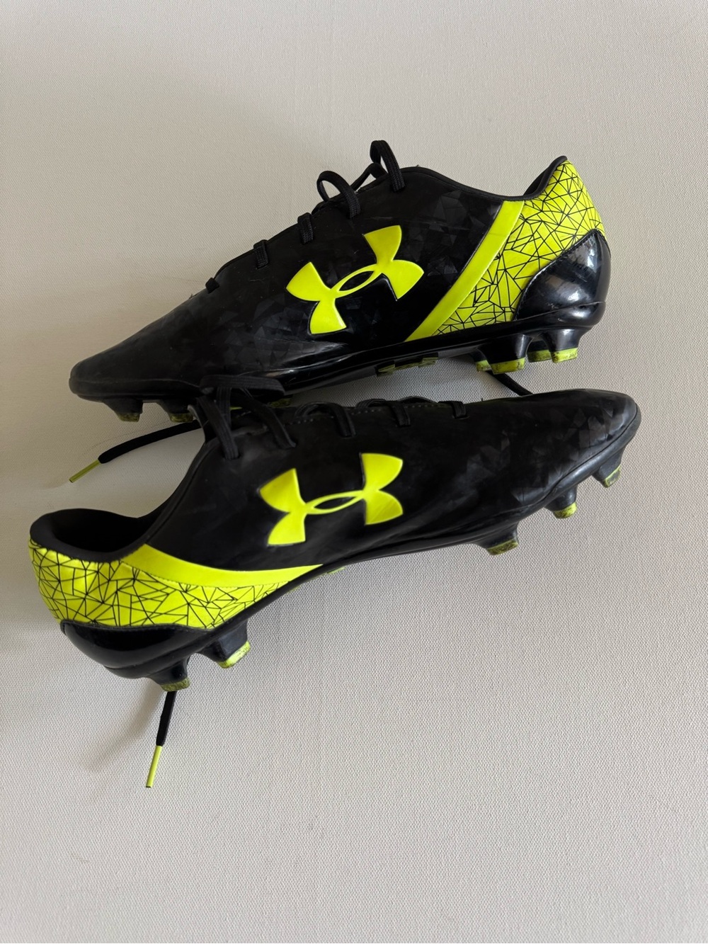 Under Armour Men's UA SF Flash FG Black/High-Vis Yellow Athletic Shoe size 10